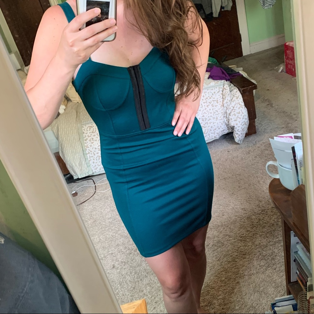 Forever 21 teal bodycon with hook-eye closure bust